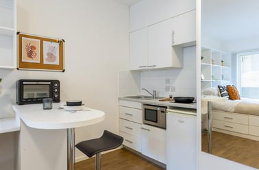 Alexandra Road, Mutley, Plymouth - Image 2